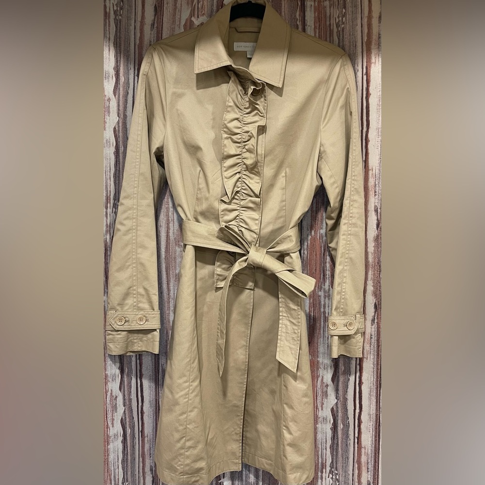 New York & Company Trench Coat New‎ Size M